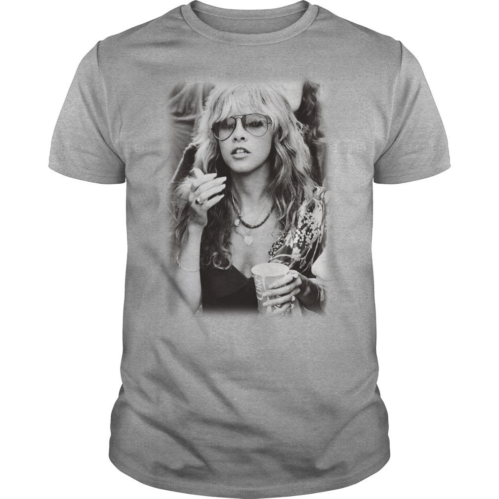 Stevie Nicks Fleetwood Mac shirt guy tee - Stevie Nicks young smoking shirt